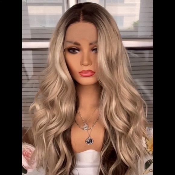 Gold and brown synthetic Japanese fiber wig - Picture 3 of 6